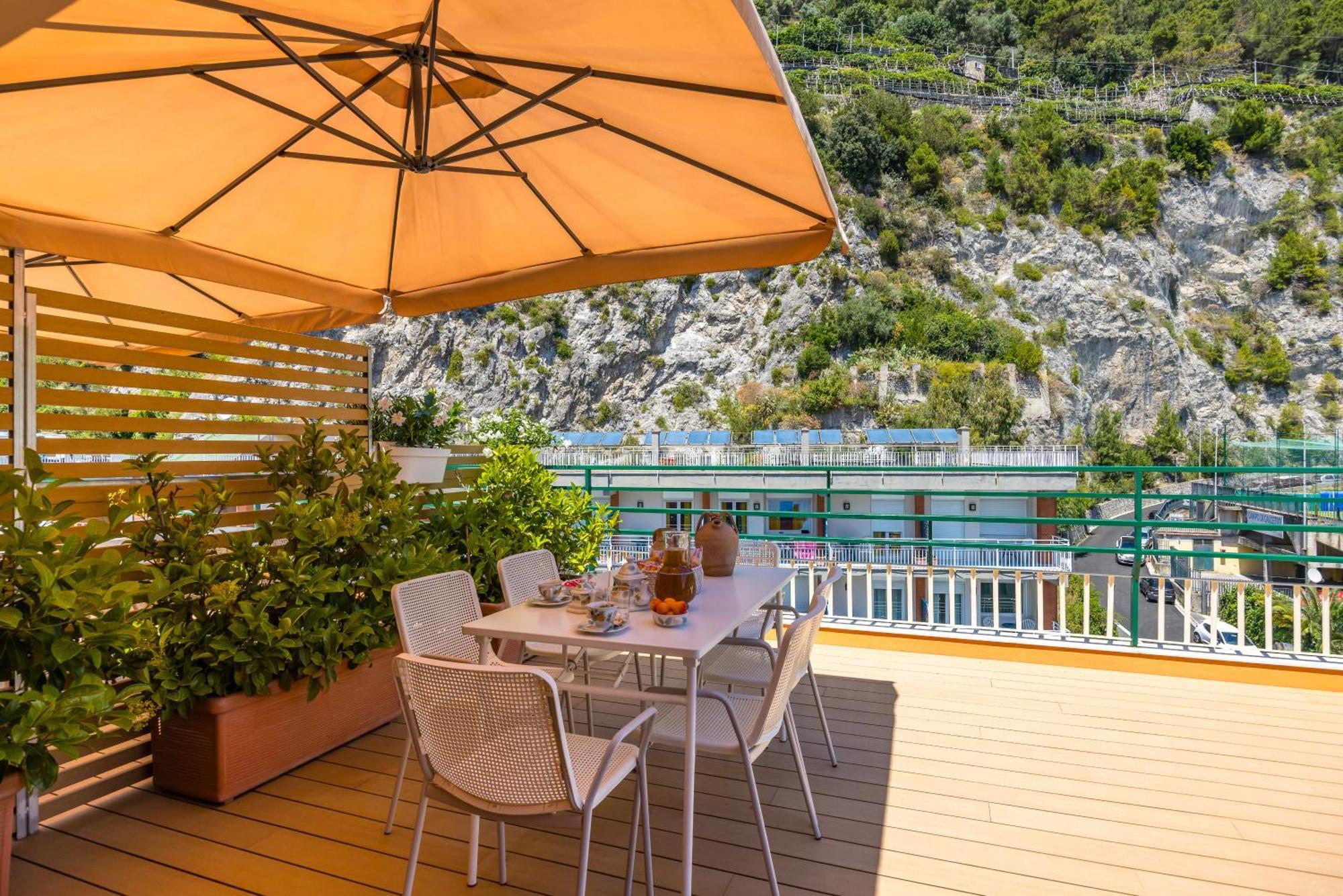 Le Terrazze Di Santa Tecla Apartment ไมยอรี ภายนอก รูปภาพ