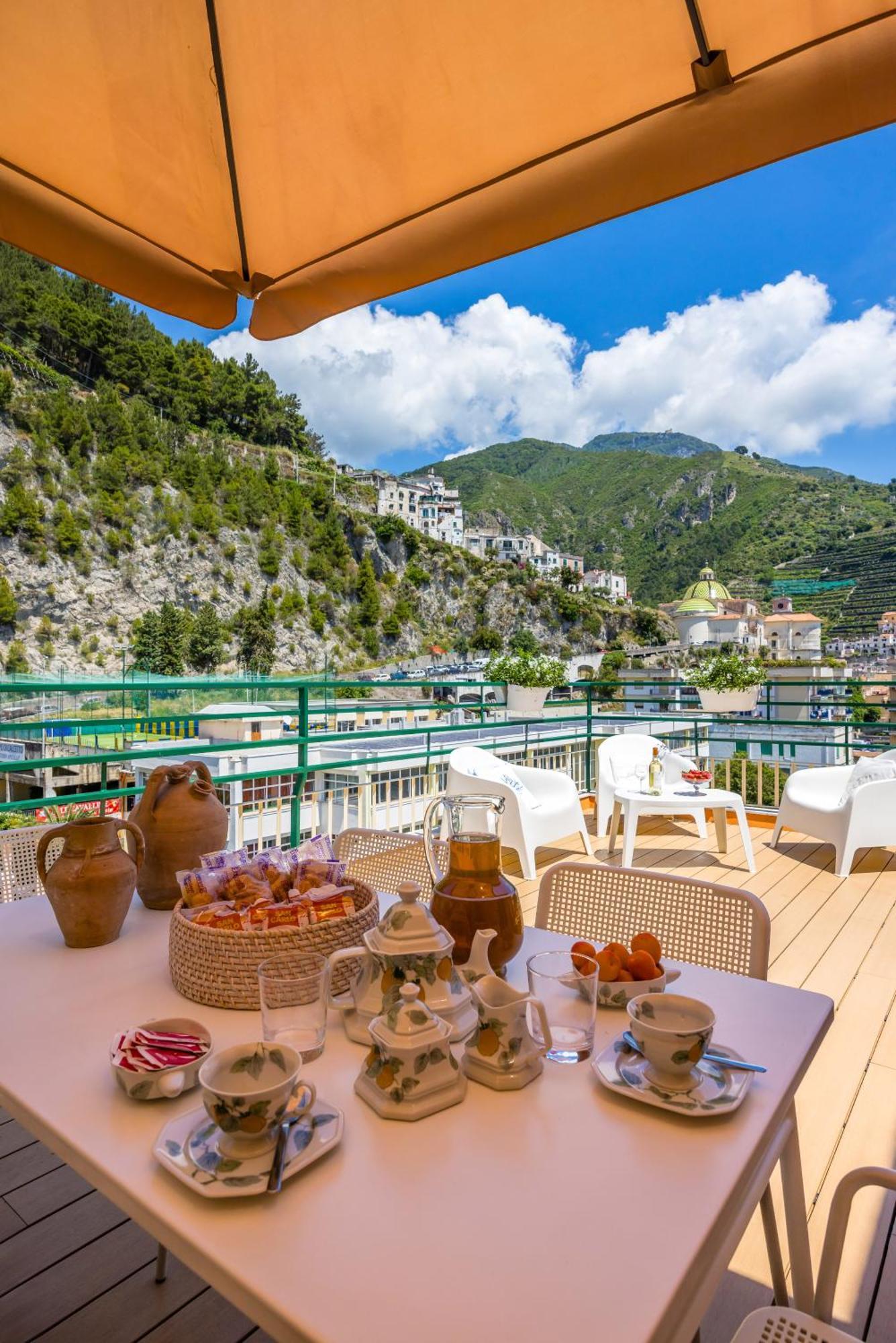 Le Terrazze Di Santa Tecla Apartment ไมยอรี ภายนอก รูปภาพ