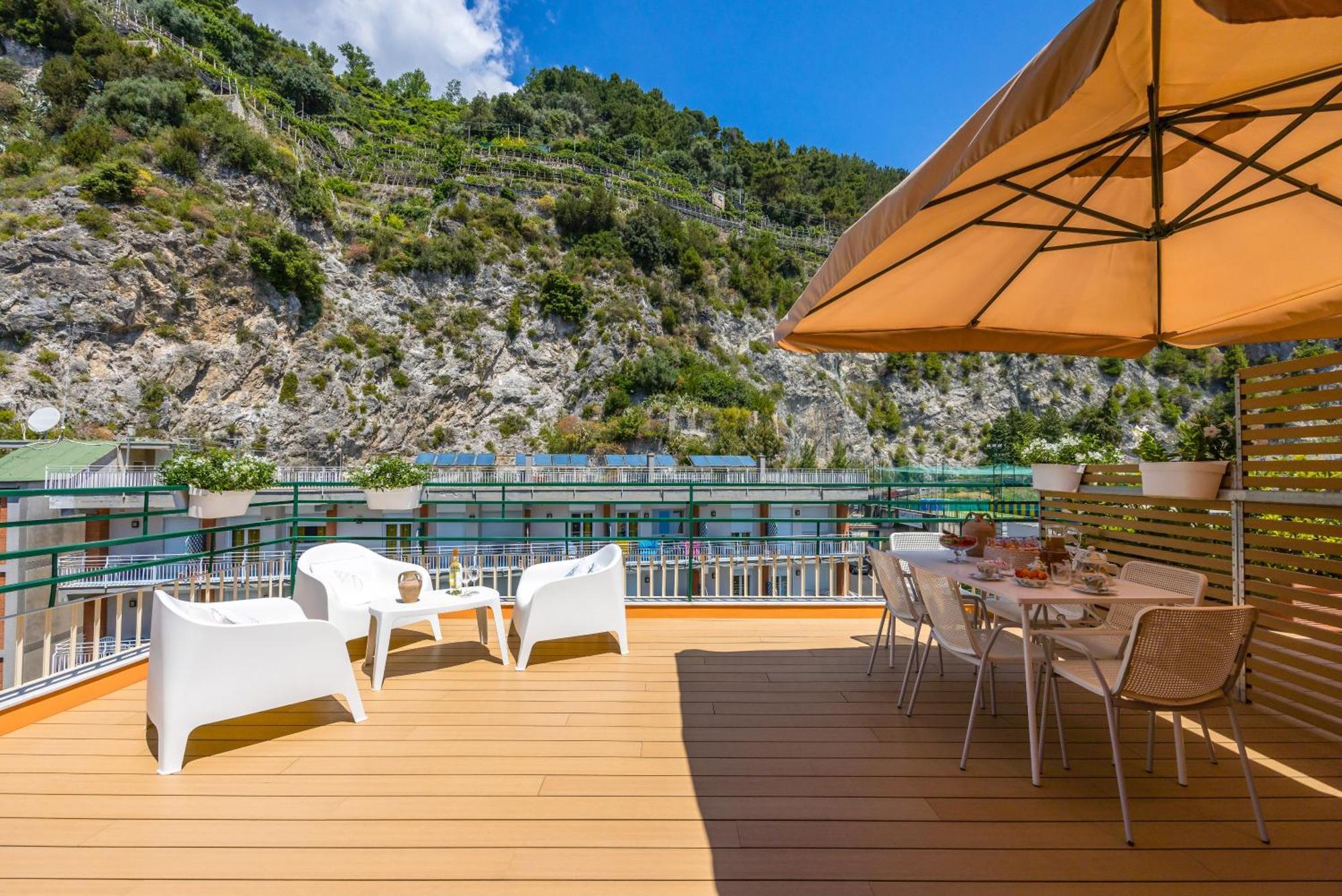 Le Terrazze Di Santa Tecla Apartment ไมยอรี ภายนอก รูปภาพ