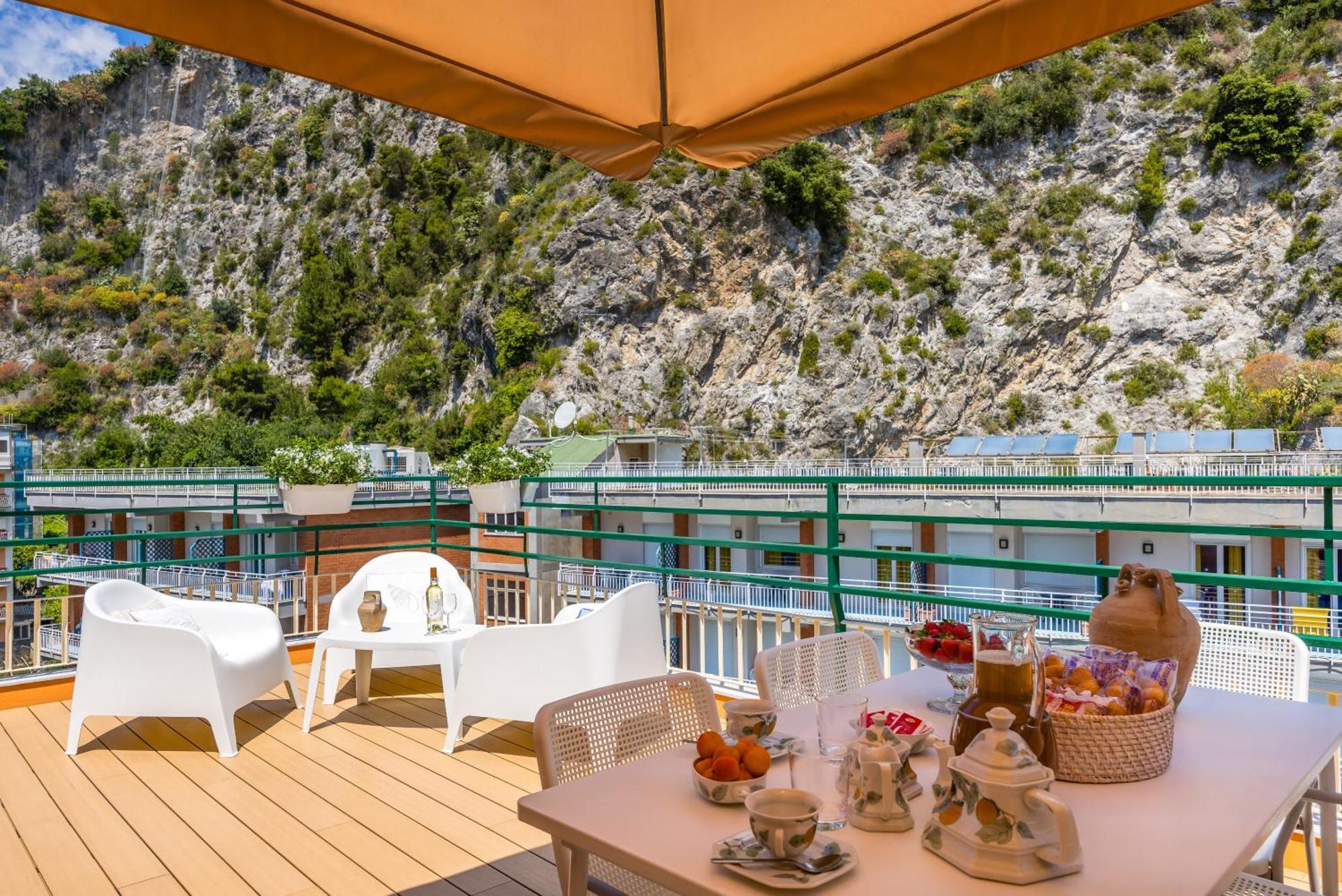 Le Terrazze Di Santa Tecla Apartment ไมยอรี ภายนอก รูปภาพ